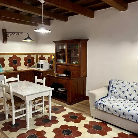 Elegant & Rustic - Piazza Castello Apartman Sassari