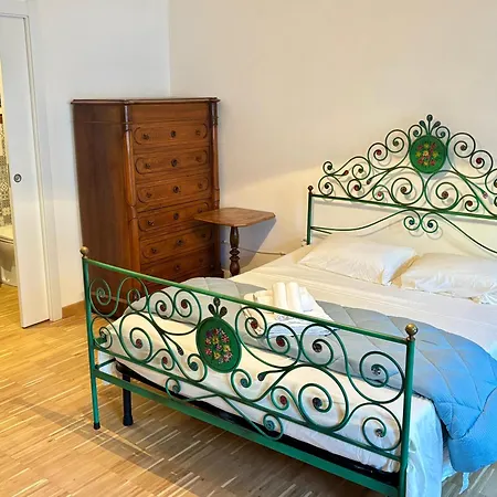 Elegant & Rustic - Piazza Castello Apartman *